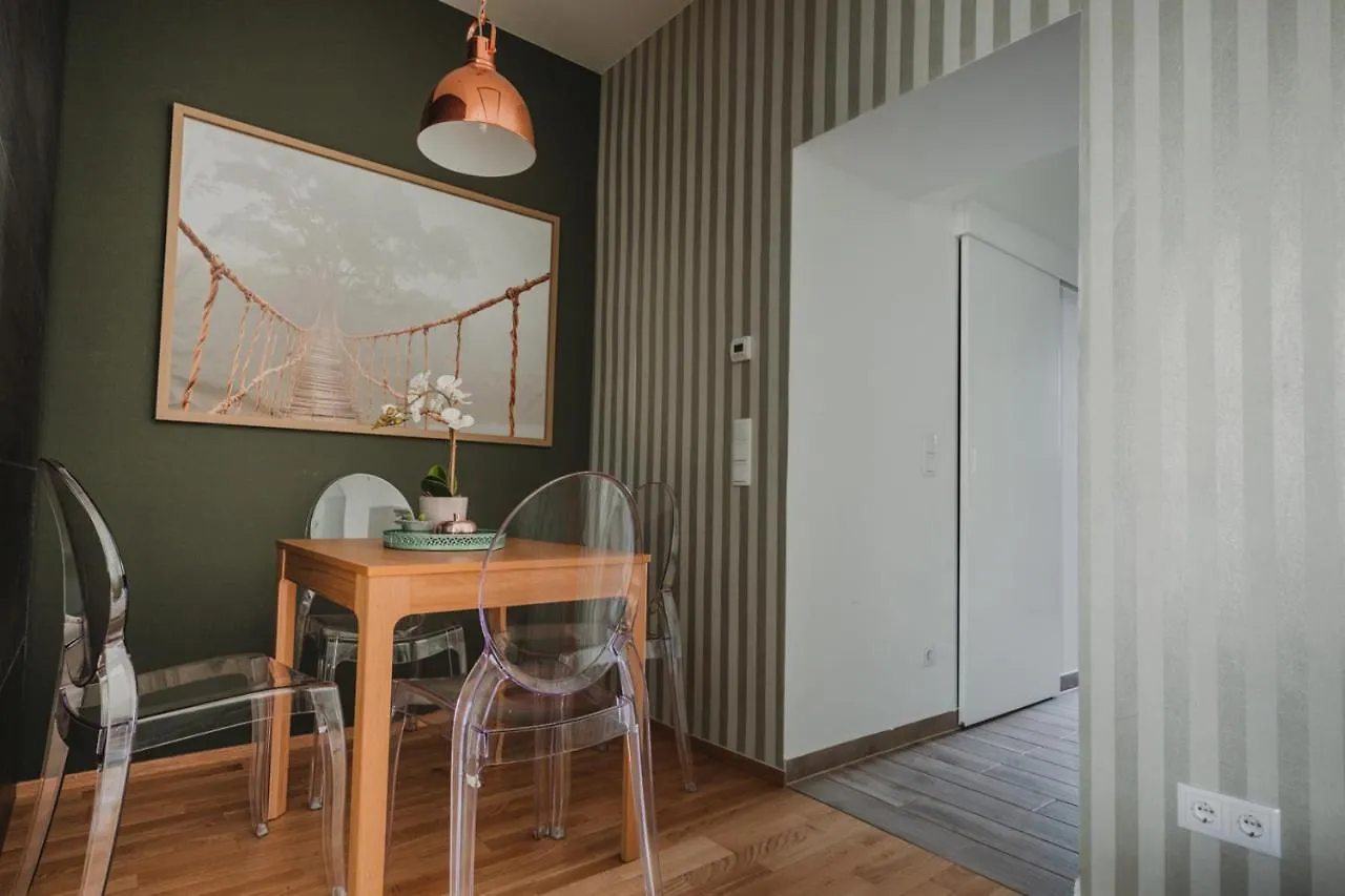 ZEUS Design Apartments Lovely Home Wenen Oostenrijk